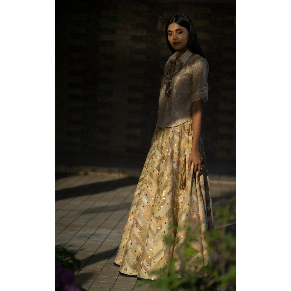 PRIYANKA RAAJIV Nazakat Ecru and Beige Lehenga and Chanderi Kurti (Set of 2)