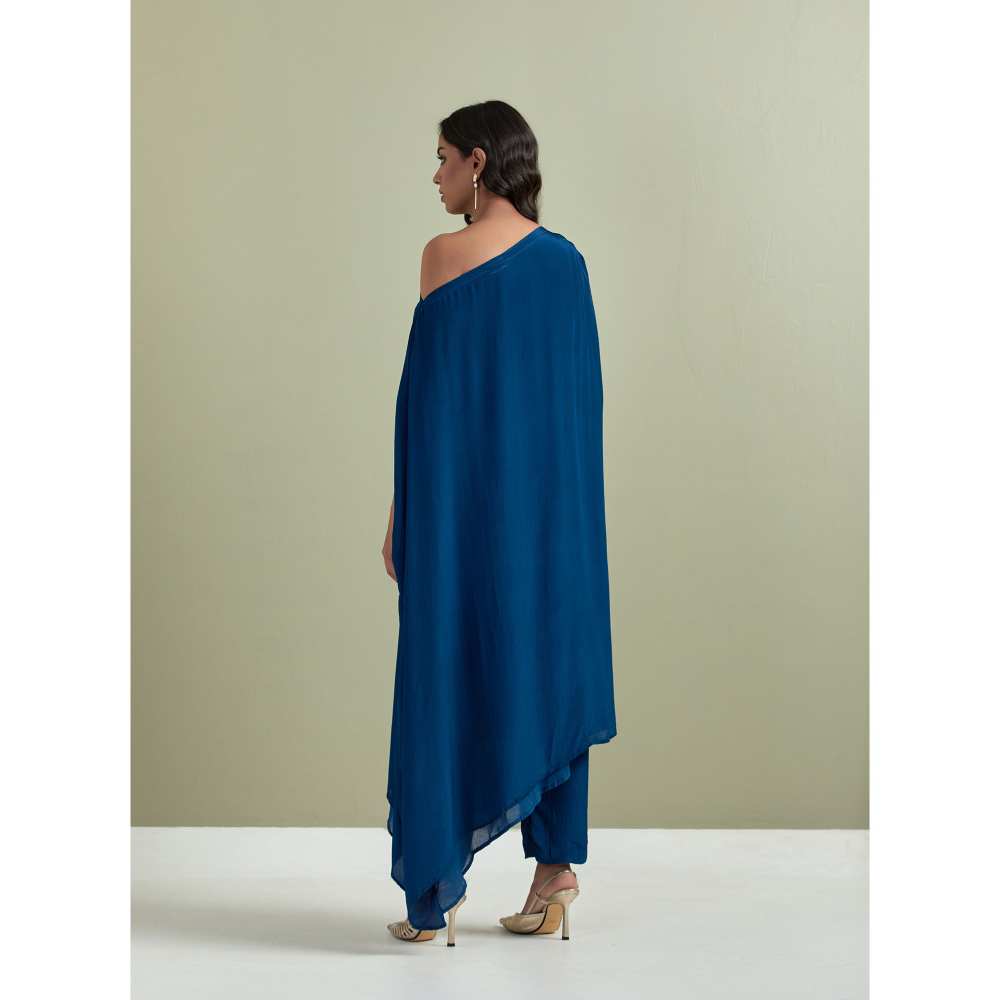 Priya Chaudhary Blue Embroidered Crepe Kurta with Pants (Set of 2)