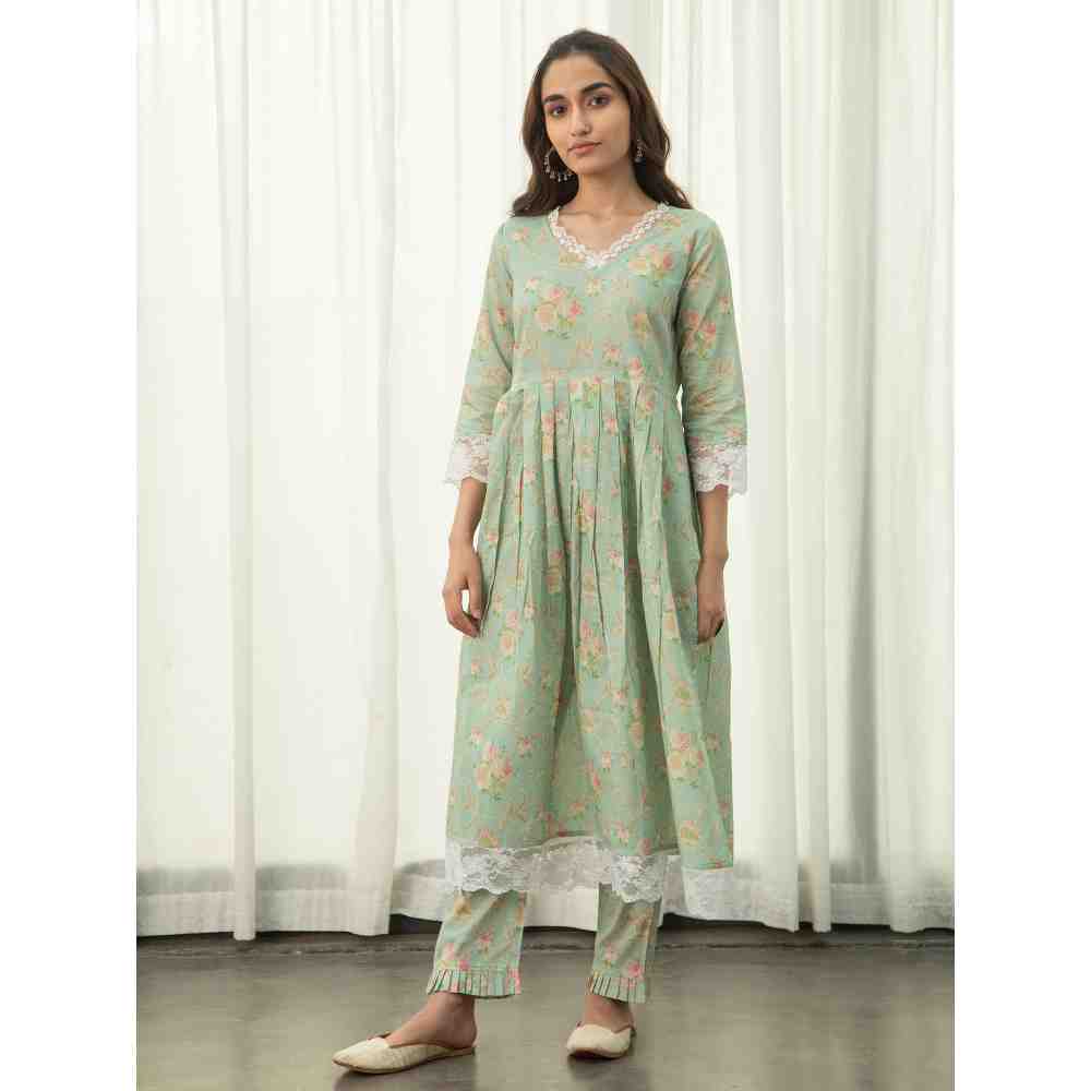 Roze Zarra Pleated Kurta (Set of 3)