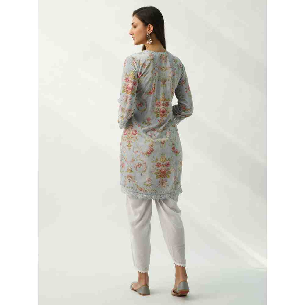 Roze Omaira Blue Velvet Kurta