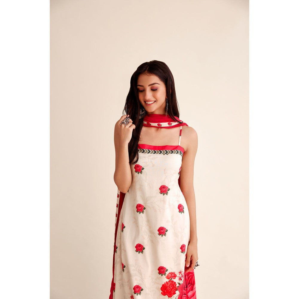 Roze Sufiya Chanderi Sleeveless Kurta (Set of 3)