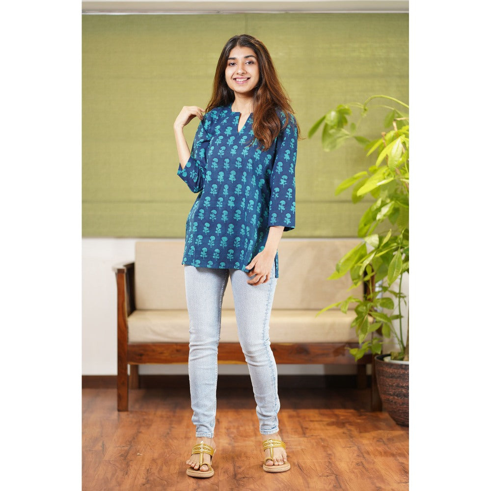 The Indian Ethnic Co. Cera Dabu Floral Cotton Short Kurti