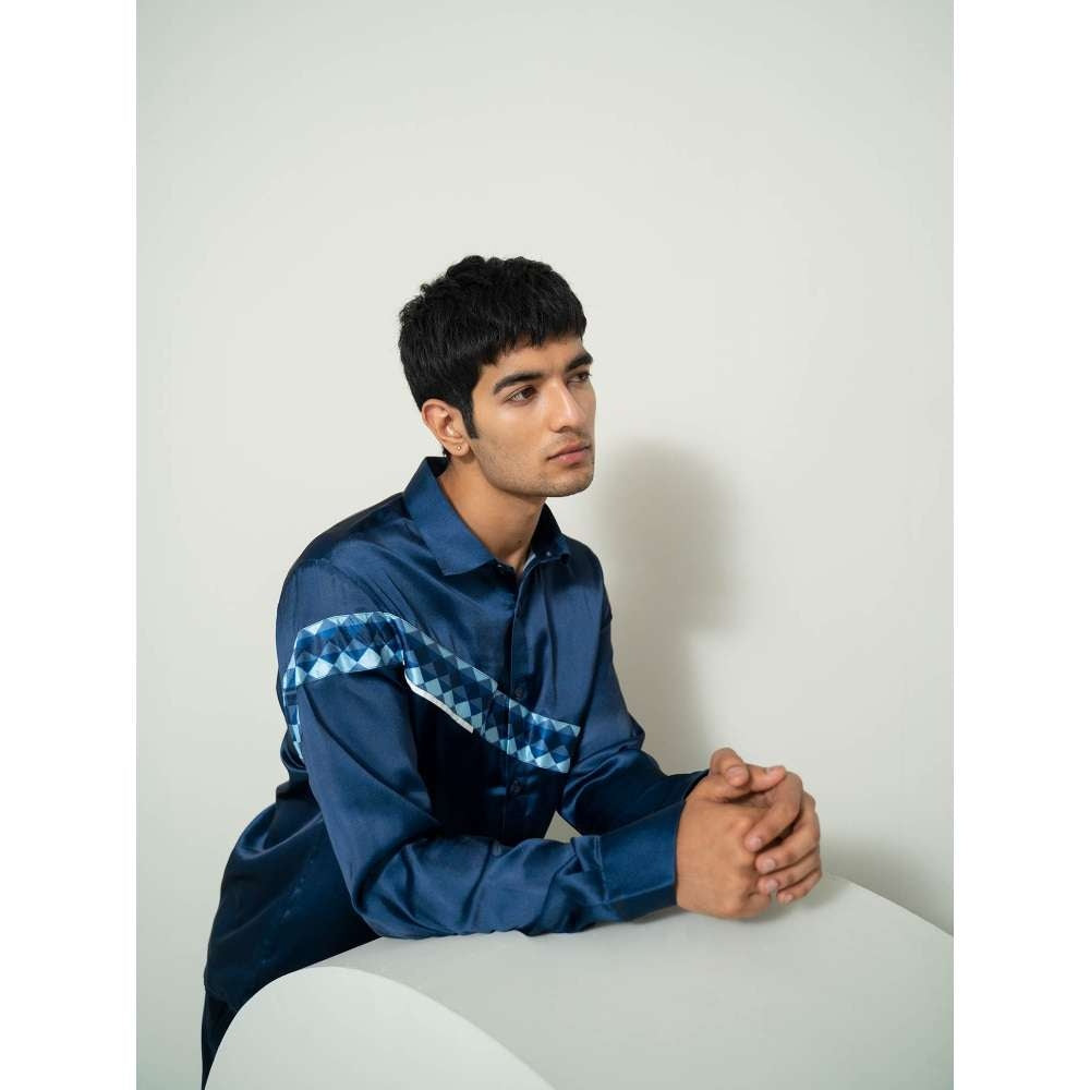 Varun Chakkilam Blue Descending Streak Shirt