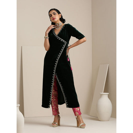 WeaverStory Silk Velvet Kurta with Hand Embroidered Zardozi and Pink Brocade Pants (Set of 2)