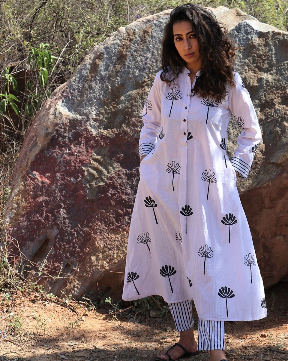 Chidiyaa White Cotton Kurti
