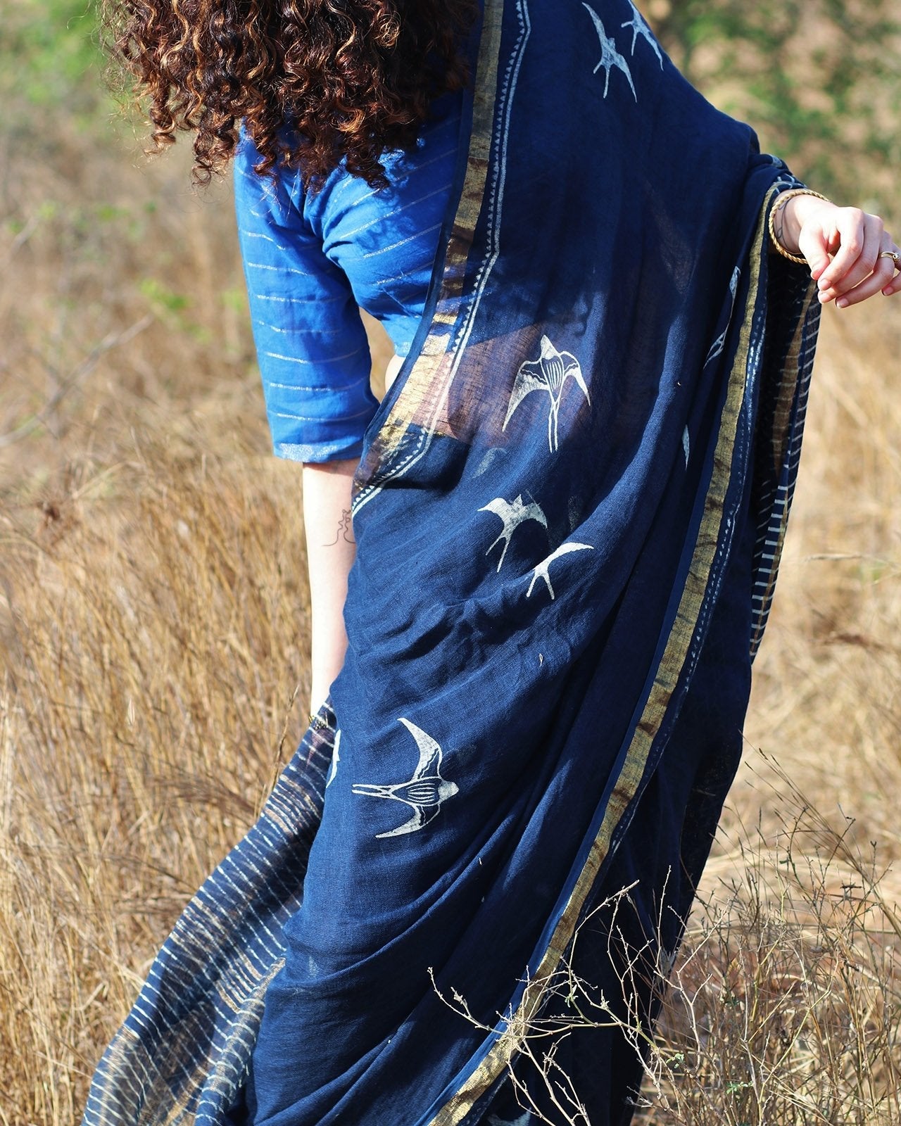 Chidiyaa Blue Linen Saree with Unstitched Blouse