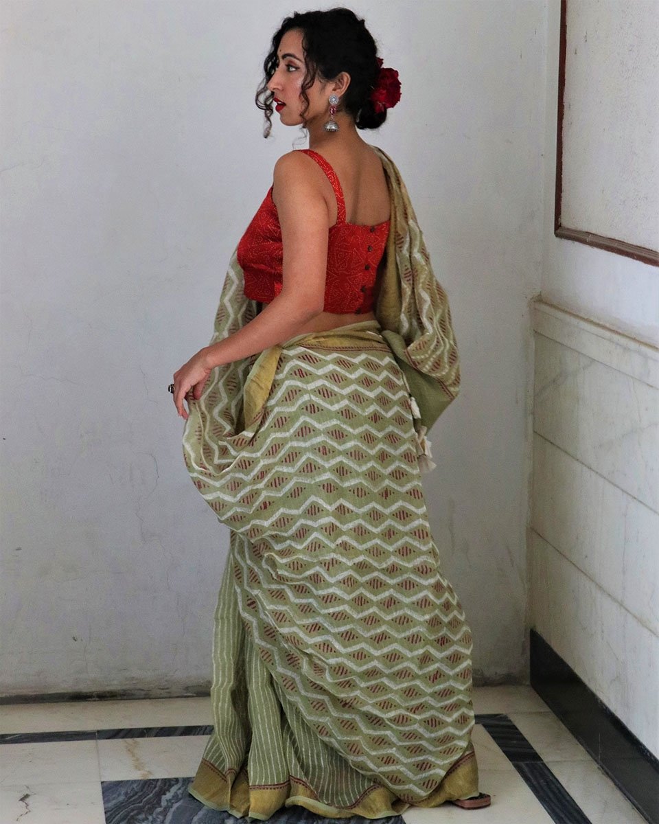 Chidiyaa Sab Green Block Printed Pure Handwoven Linen Saree 1