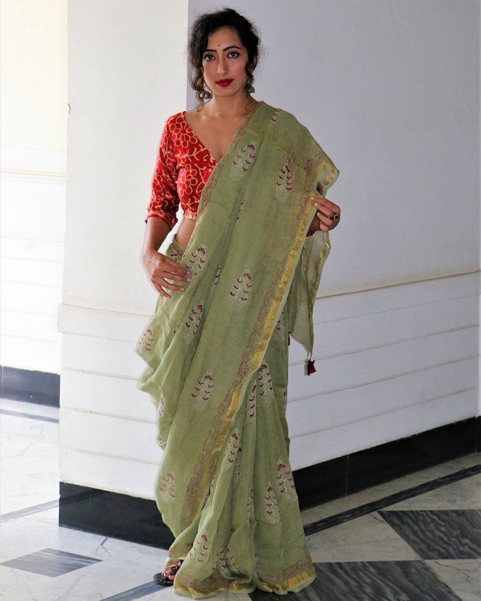 Chidiyaa Sab Green Block Printed Pure Handwoven Linen Saree 3