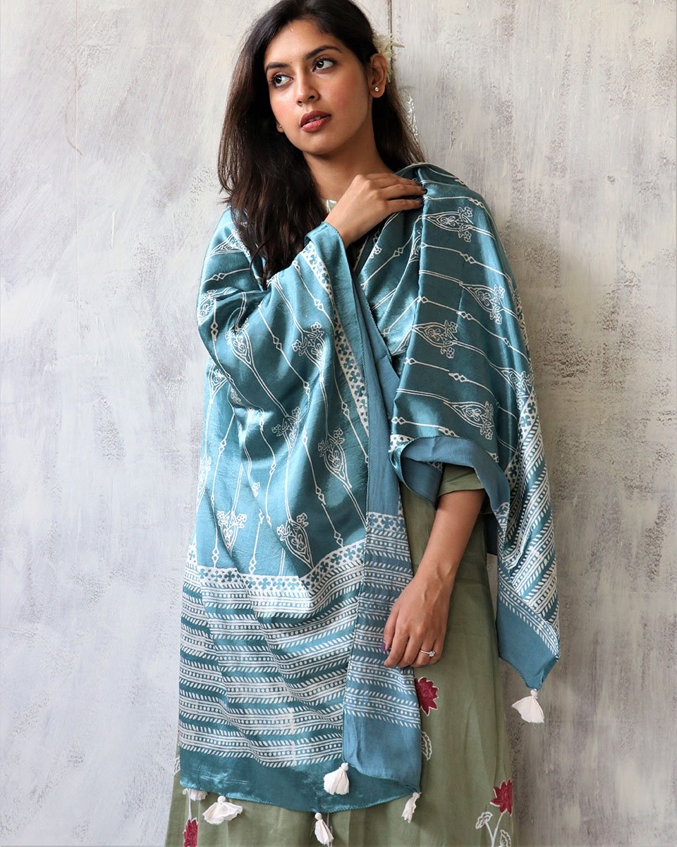 SEA GREEN BLOCKPRINTED MASHRU SILK STOLE