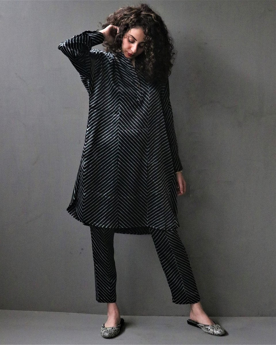 BLACK STRIP HANDPRINTED MASHRU SILK KURTI