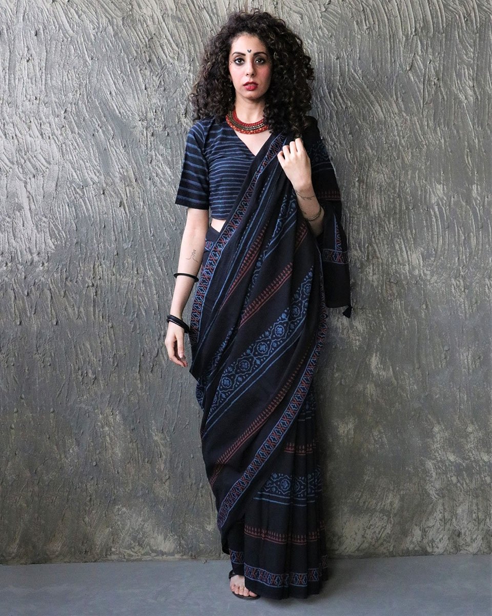 Chidiyaa Kohl Block Printed Cotton Mul Saree with Unstitched Blouse