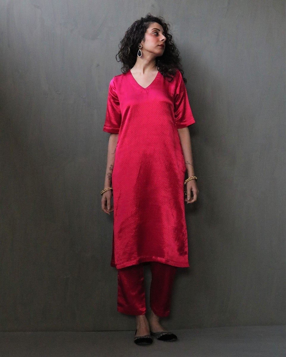 GULABI MASHRU SILK KURTI SET OF 2