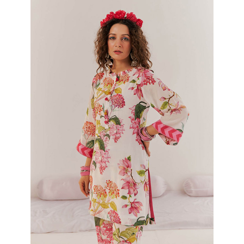 172 Threads Flower Blooming Co-Ord (Set of 2)