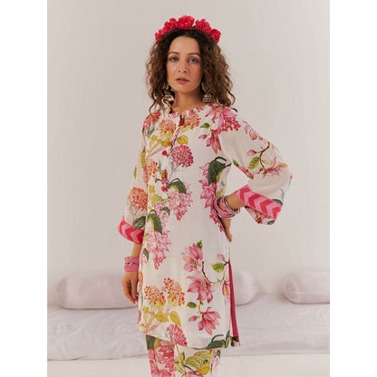 172 Threads Flower Blooming Co-Ord (Set of 2)