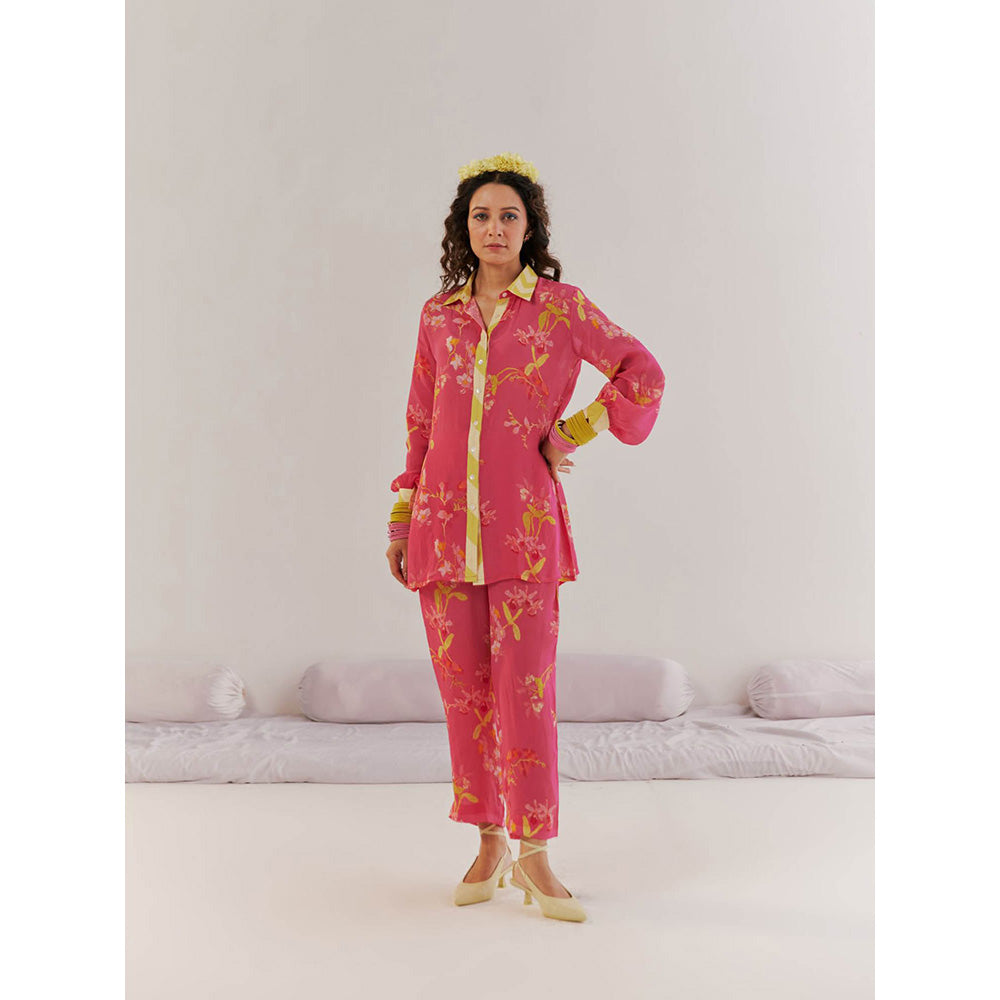 172 Threads Floral Lily Co-Ord (Set of 2)