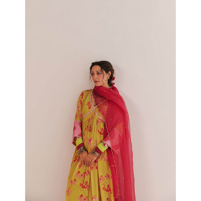 172 Threads Apple Green Kurta Pant & Dupatta (Set of 3)