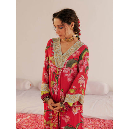 172 Threads Fuschia Fantasy Kurta Pant & Dupatta (Set of 3)