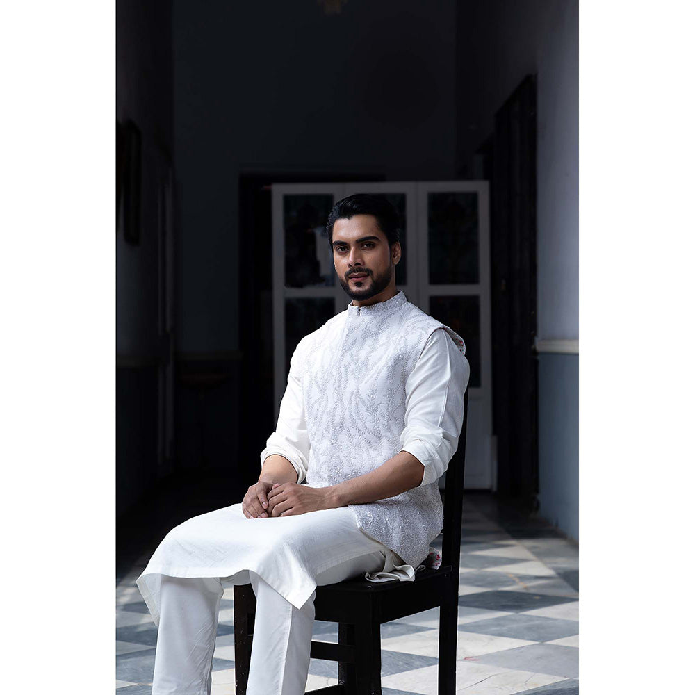 Aangan by Parul White Valor Kurta with Churidar and Nehru Jacket (Set of 3)