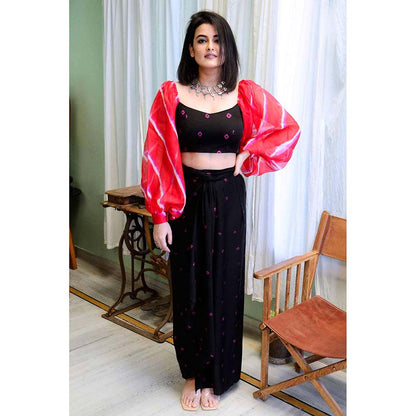 Aapro Label Black Bandhej Wrap Skirt With Leheriya Sleeve Crop (Set of 2)