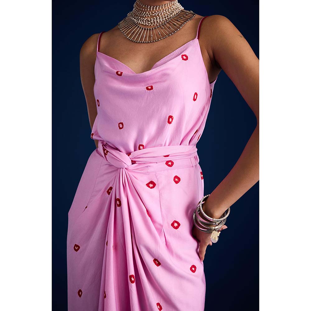 Aapro Label Eraya Concept Pink Saree