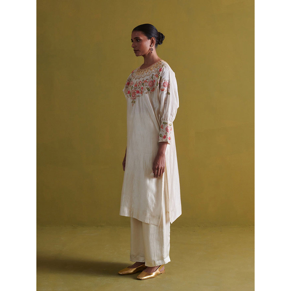 Aarti Sethia Studio Ivory Kurta with Pant (Set of 2)
