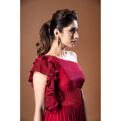 Aaryaa By Kashveen Kohli Red Pure Crepe One Shoulder Gown