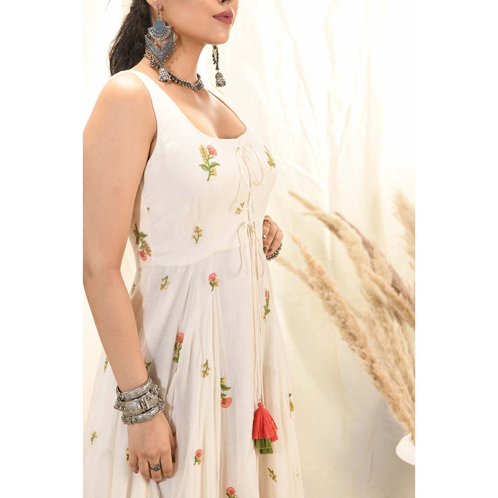 Aaryaa By Kashveen Kohli Off White Floral Embroidered Asymmetrical Dress