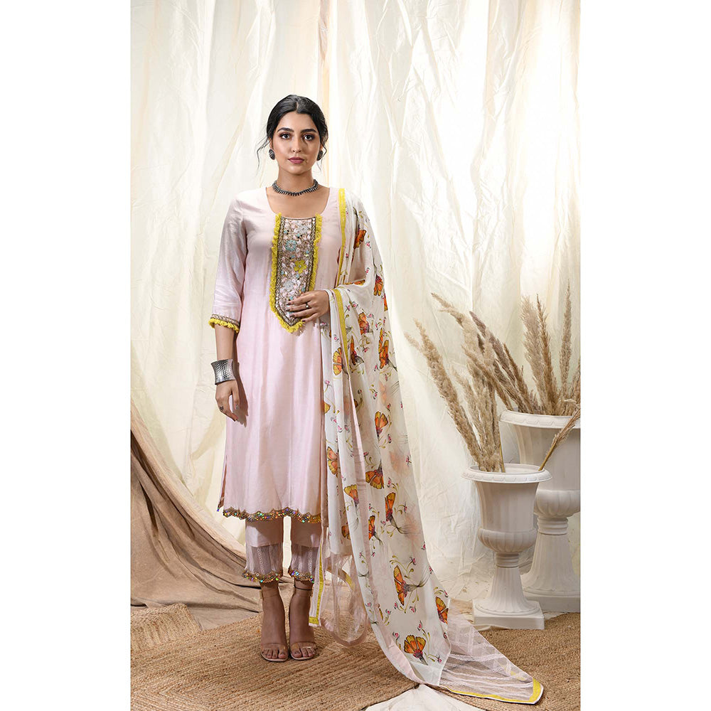 Aaryaa By Kashveen Kohli Blush Pink Chanderi Kurta With Pant And Dupatta