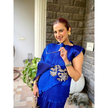 Aasabysimran Sapphire Embroidered Lunar Bloom In Electric Blue Top