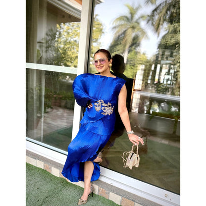 Aasabysimran Sapphire Embroidered Lunar Bloom In Electric Blue Top
