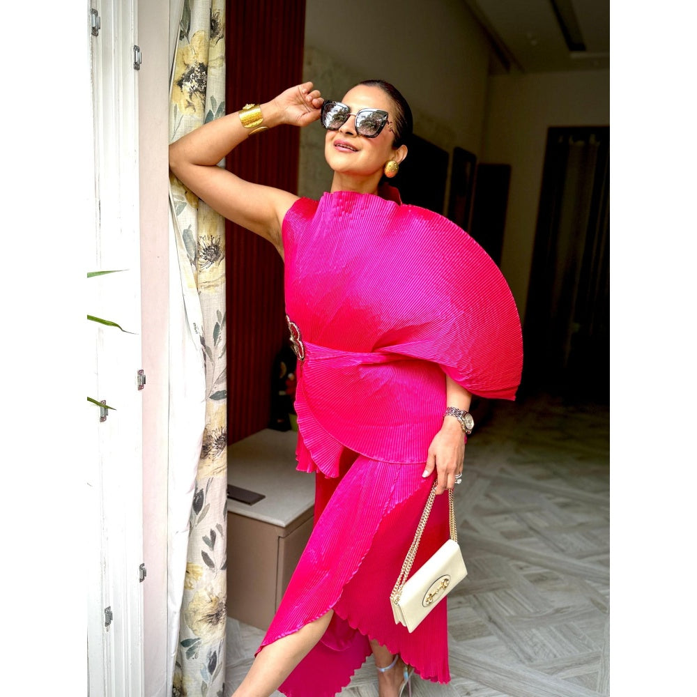 Aasabysimran Fushia Flair Embroidered Lunar Bloom In Pink Top
