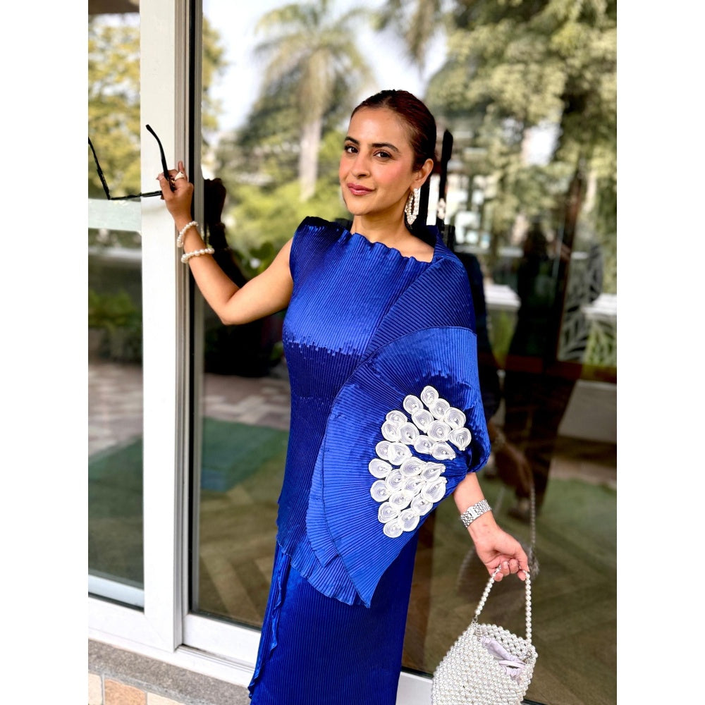 Aasabysimran Sapphire Lunar Bloom In Electric Blue Top