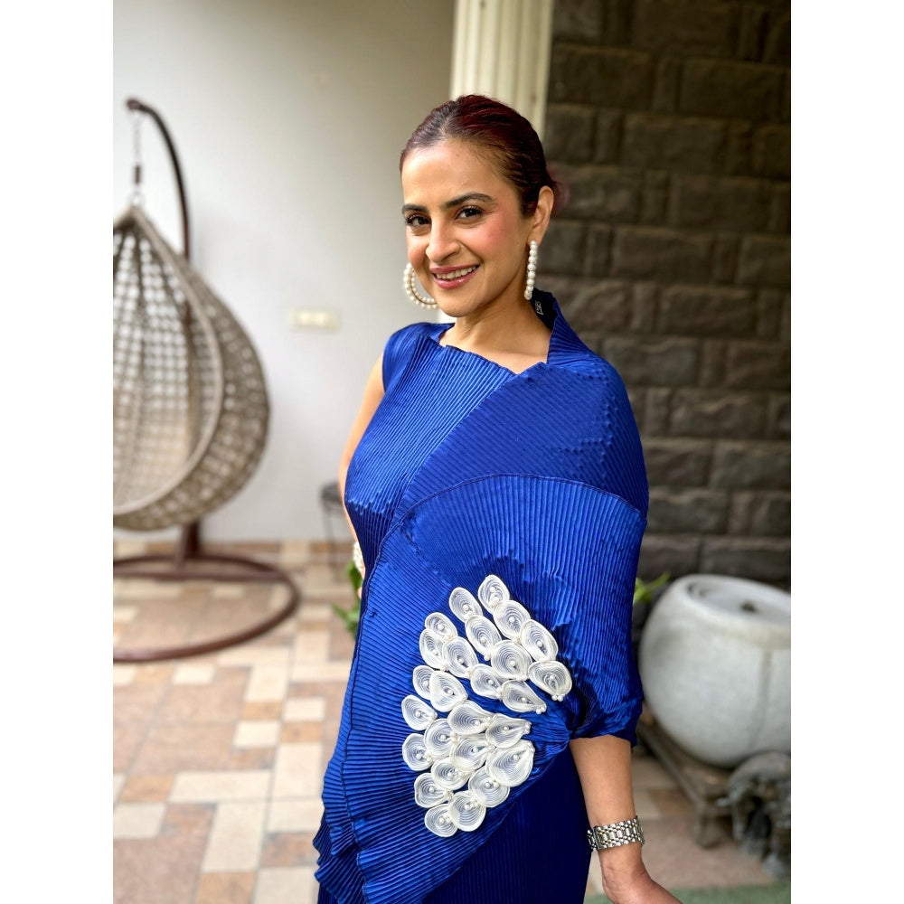 Aasabysimran Sapphire Lunar Bloom In Electric Blue Top