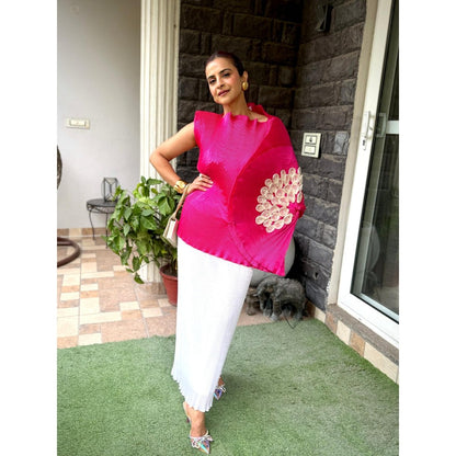 Aasabysimran Fushia Flair Lunar Bloom In Pink Top