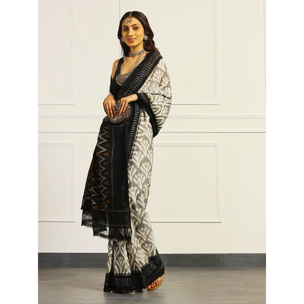 Aditri Black Handloom Ikat On Gas Saree with Unstitched Blouse