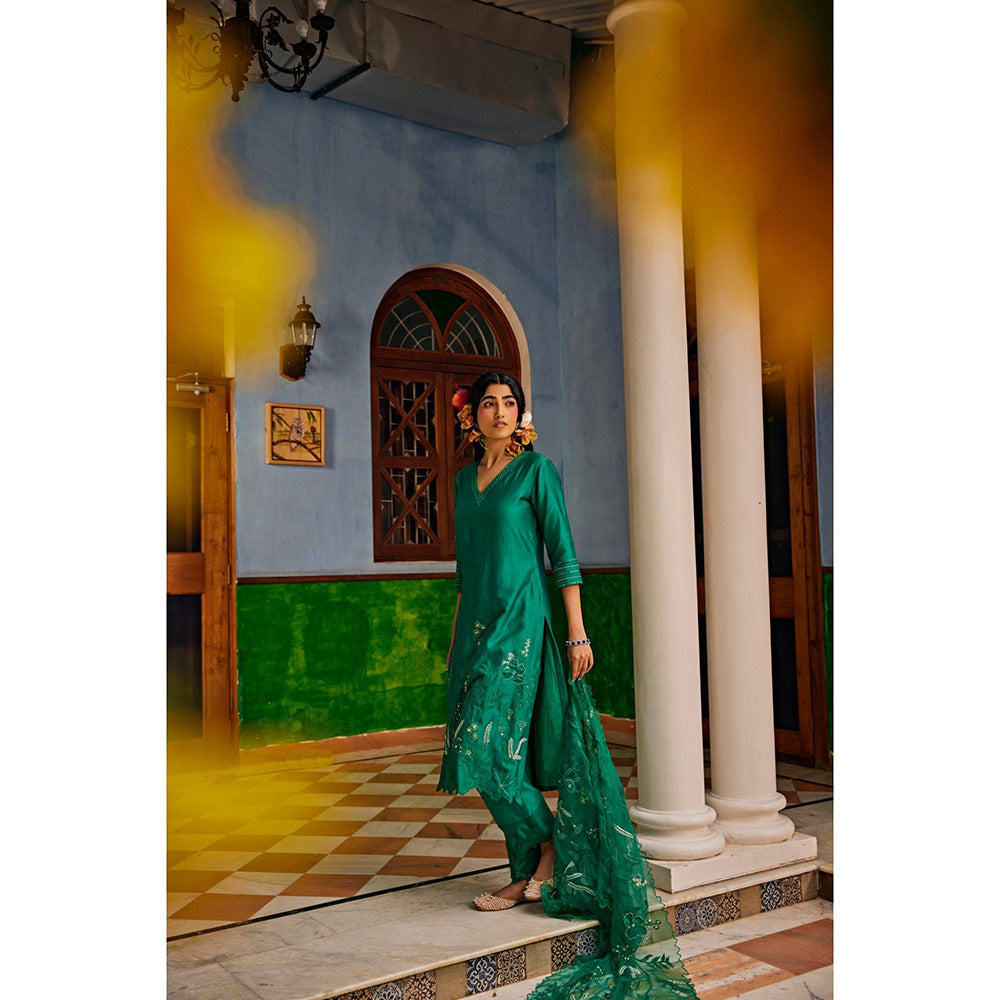 1999AD Forest Green Embroidered Kurta With Pant (Set of 2)