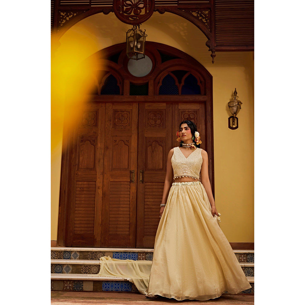 1999AD Cream Lehenga With Blouse And Dupatta (Set of 3)