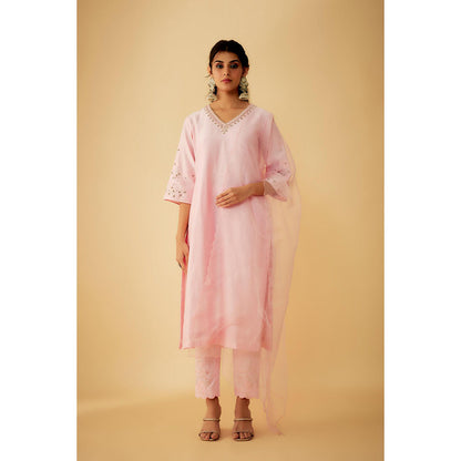1999AD Pink Kurta with Pant and Dupatta (Set of 3)