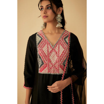 1999AD Black Chanderi Tribal Embroidery Kurta with Pant and Dupatta (Set of 3)