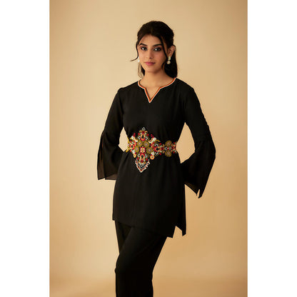 1999AD Black Georgette A Fully Embellished Kurti with Pant and Belt (Set of 3)