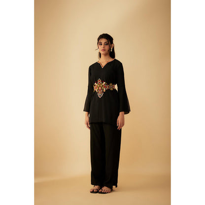 1999AD Black Georgette A Fully Embellished Kurti with Pant and Belt (Set of 3)