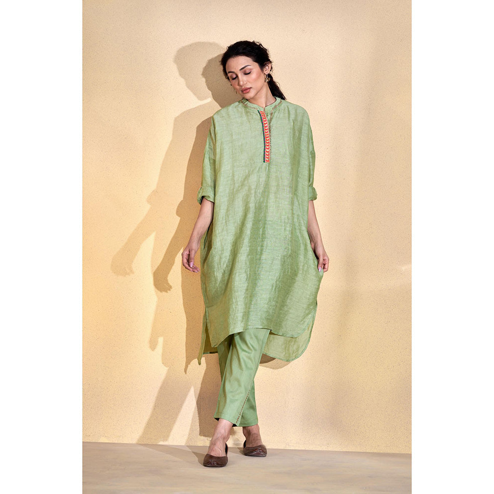 AFFROZ Taarof Sage Green Kurta with Pant (Set of 2)