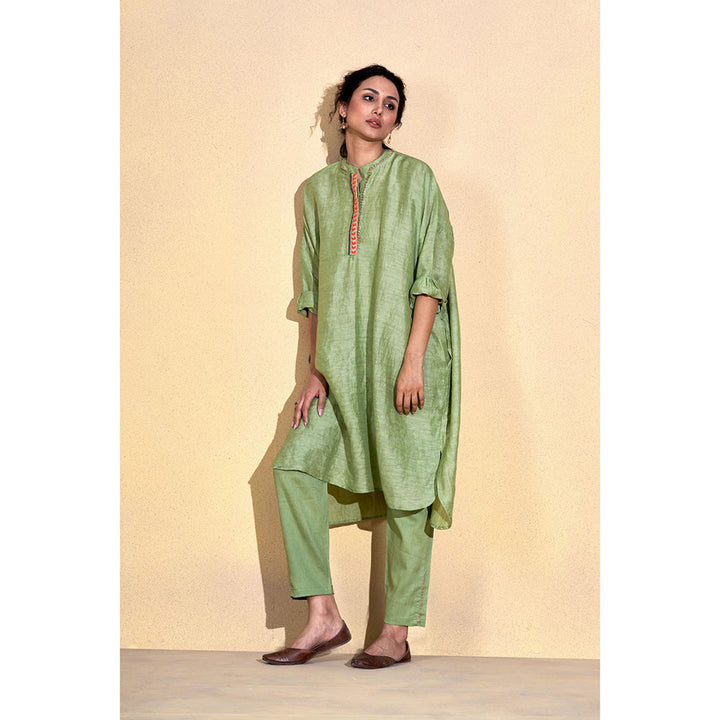 AFFROZ Taarof Sage Green Kurta with Pant (Set of 2)