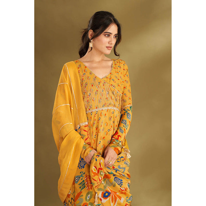 AFFROZ Yellow Kurta With Pant And Dupatta (Set of 3)