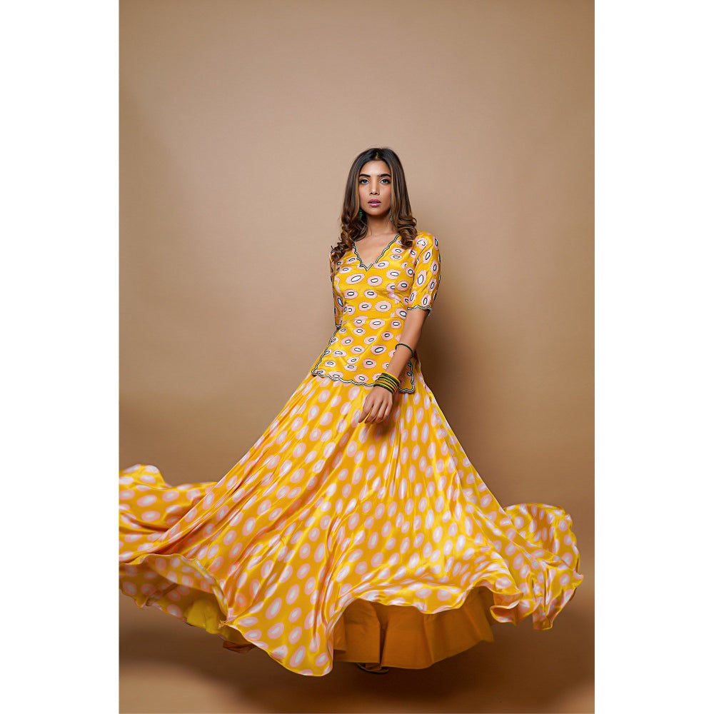 Ahi Clothing Yellow Digital Printed Lehenga (Set of 3)