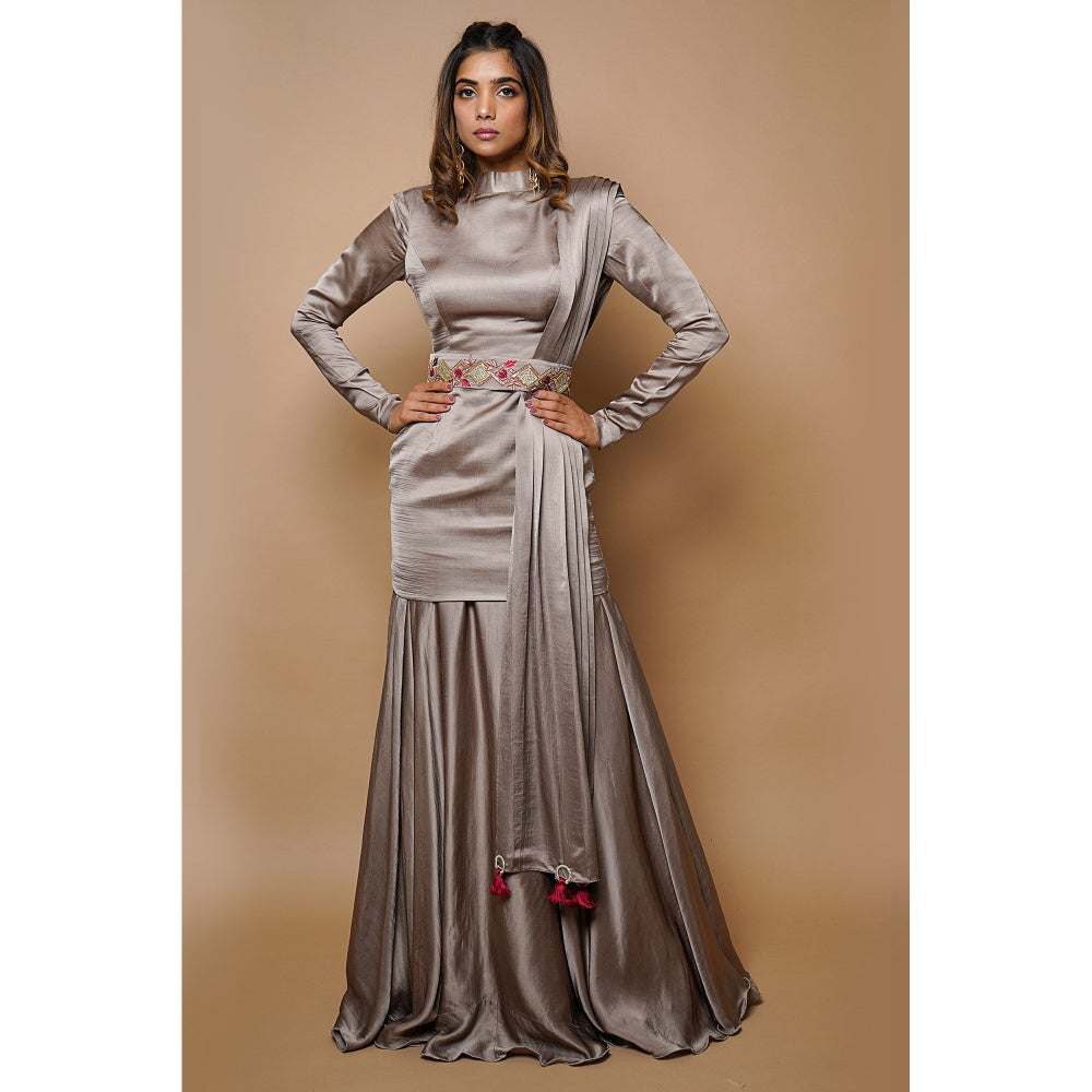Ahi Clothing Golden Grey Dress Lehenga (Set of 4)