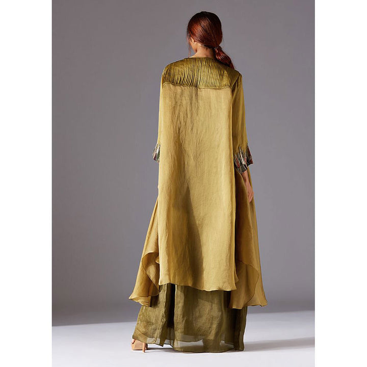 A Humming Way Hamada Cape with Forestland 3-tiered Dress and Metallic belt