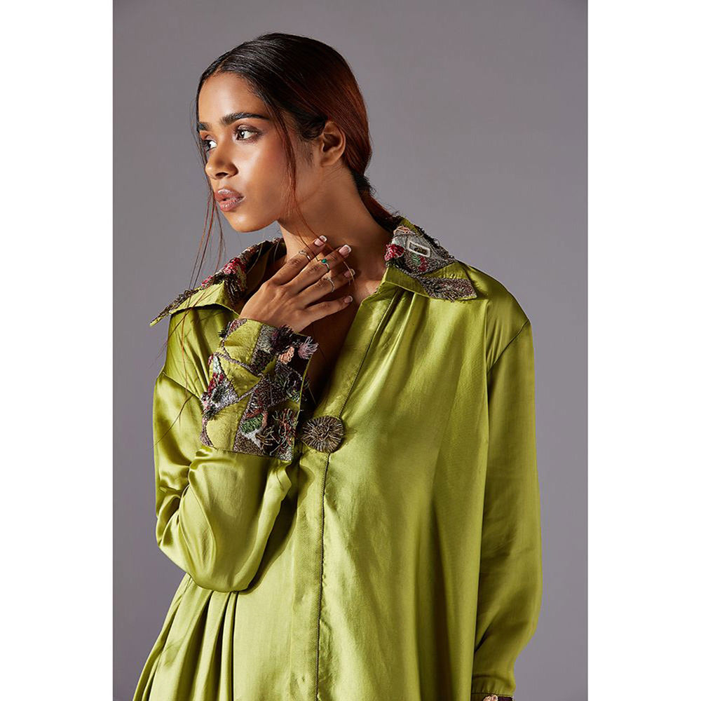 A Humming Way Shrubbery Shirt with Corrugated Colorblocked Pants