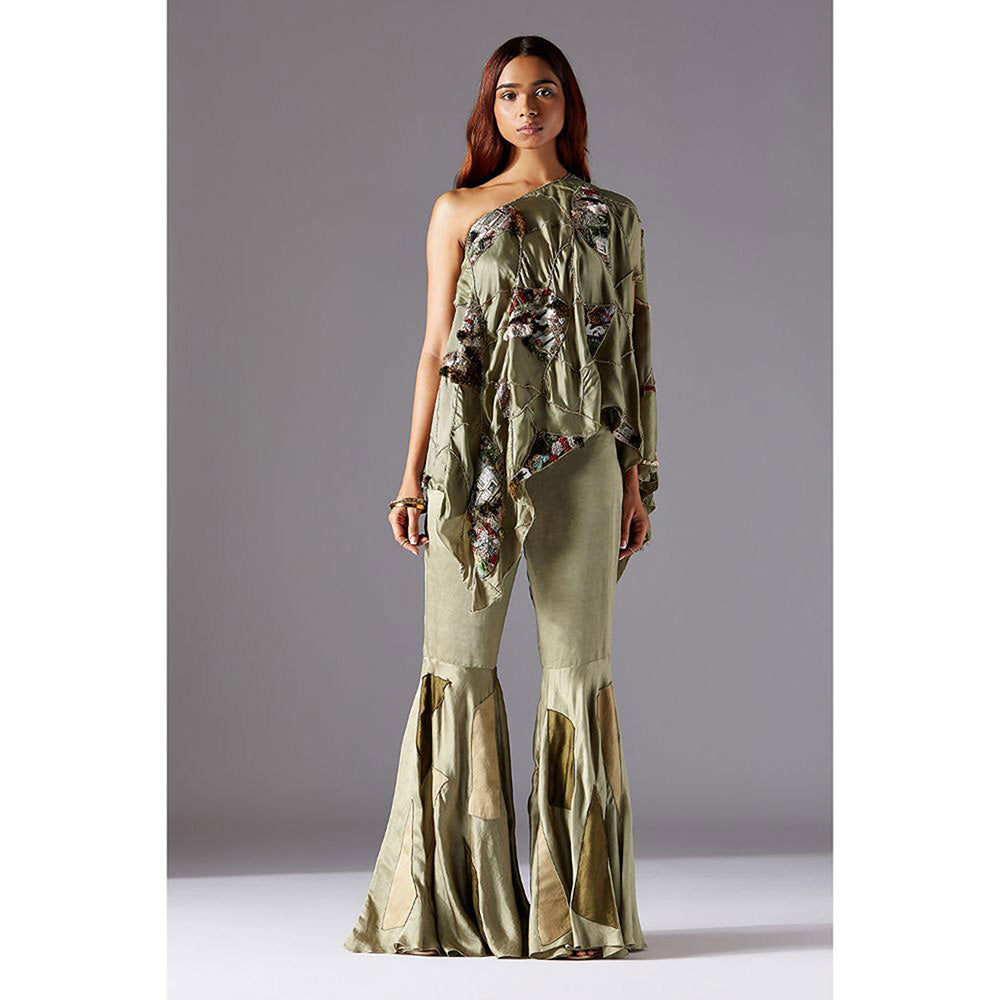 A Humming Way Topiary One Shoulder Cape With Mesa Sharara