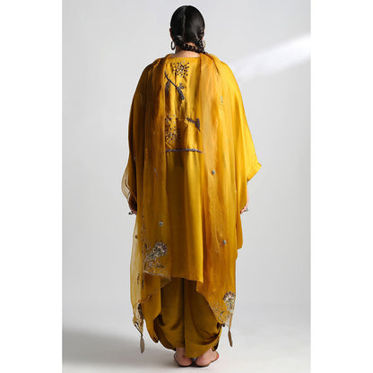 A Humming Way Elysian Jubba Kurta, Draped Dhoti & Paro Dupatta (Set of 3)